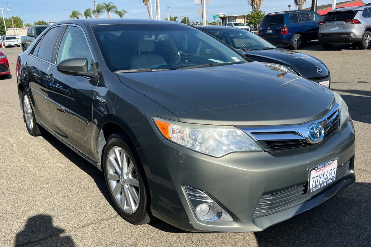 2014 Toyota Camry Hybrid XLE