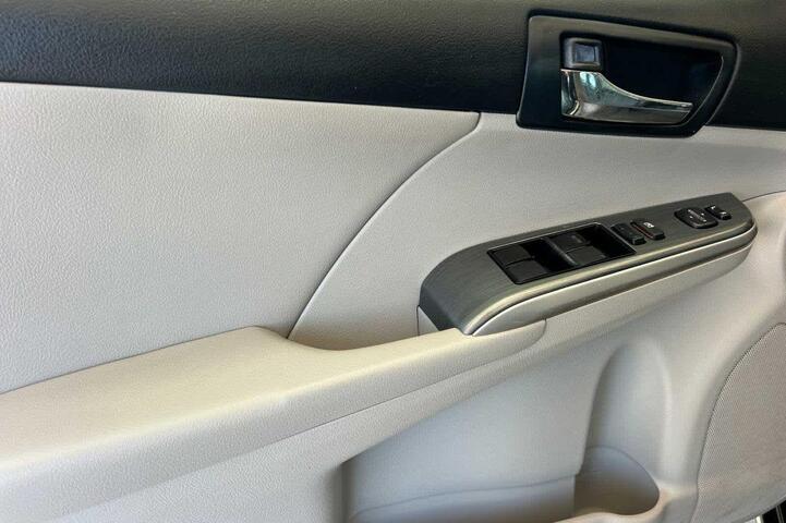 2014 Toyota Camry Hybrid XLE Roseville CA