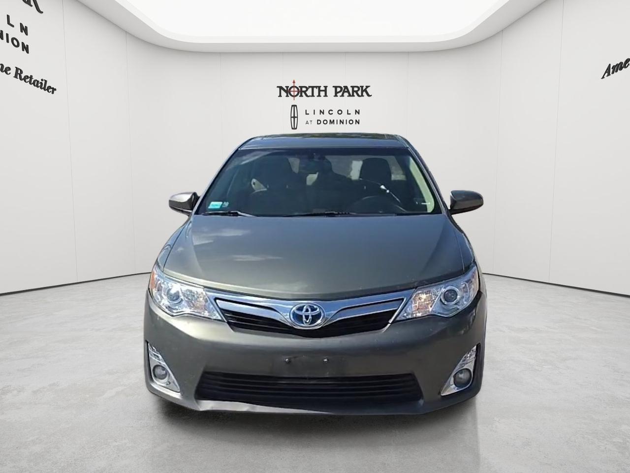 2014 Toyota Camry Hybrid XLE