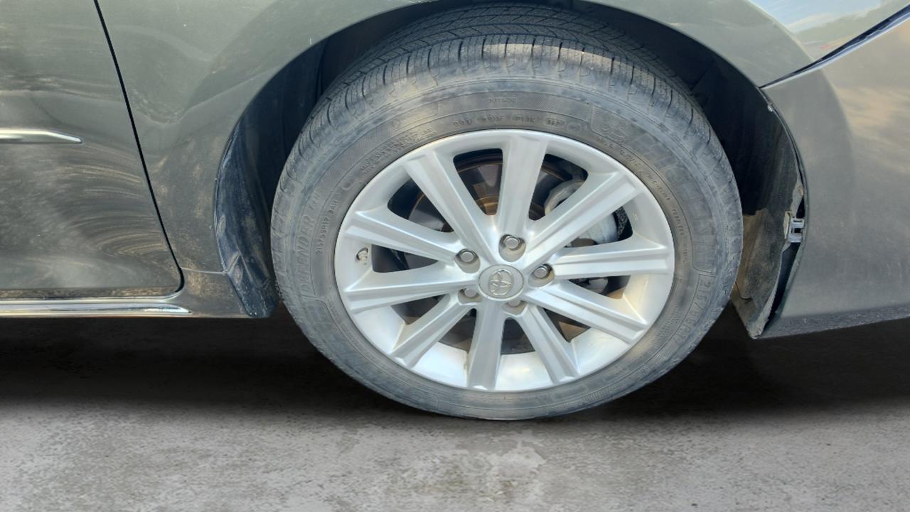 2014 Toyota Camry Hybrid XLE