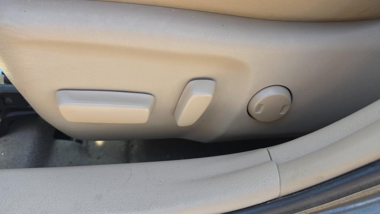 2014 Toyota Camry Hybrid XLE
