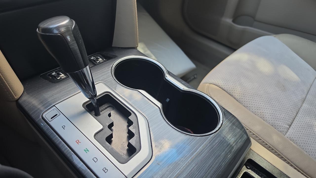 2014 Toyota Camry Hybrid XLE