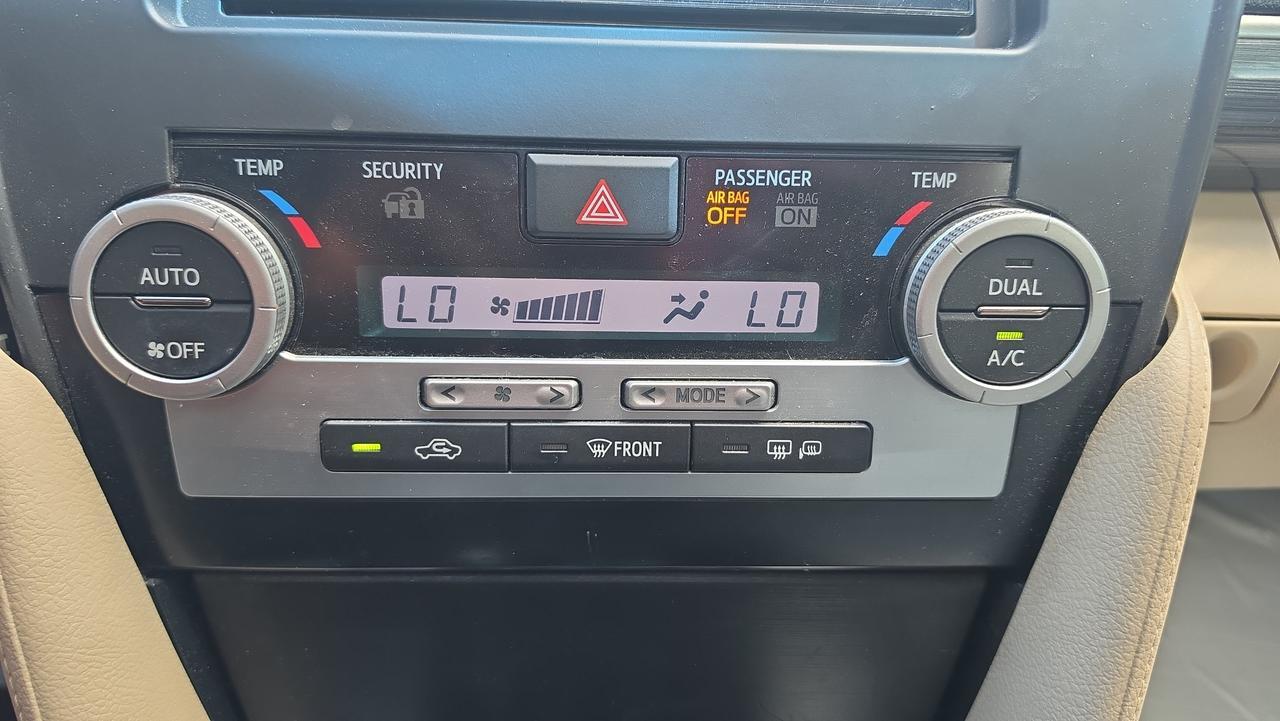 2014 Toyota Camry Hybrid XLE