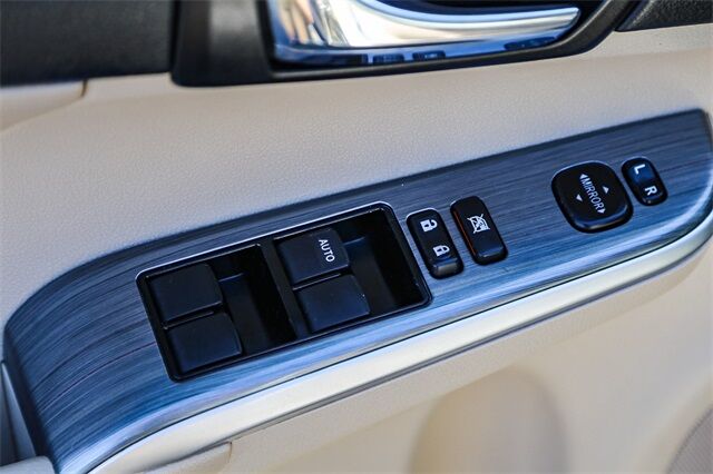 2014 Toyota Camry Hybrid XLE Tacoma WA