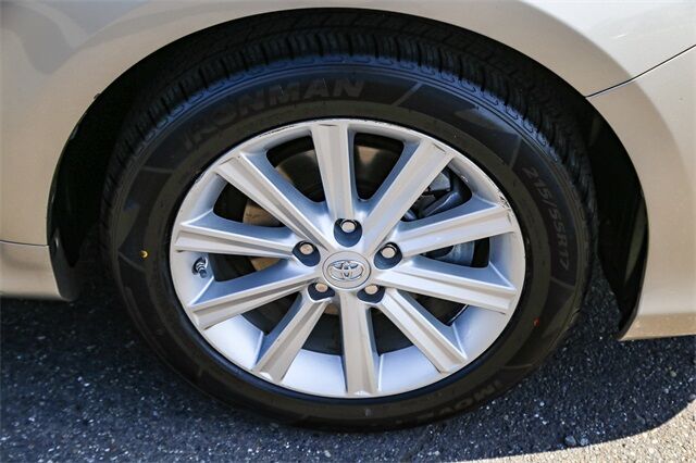 2014 Toyota Camry Hybrid XLE Tacoma WA