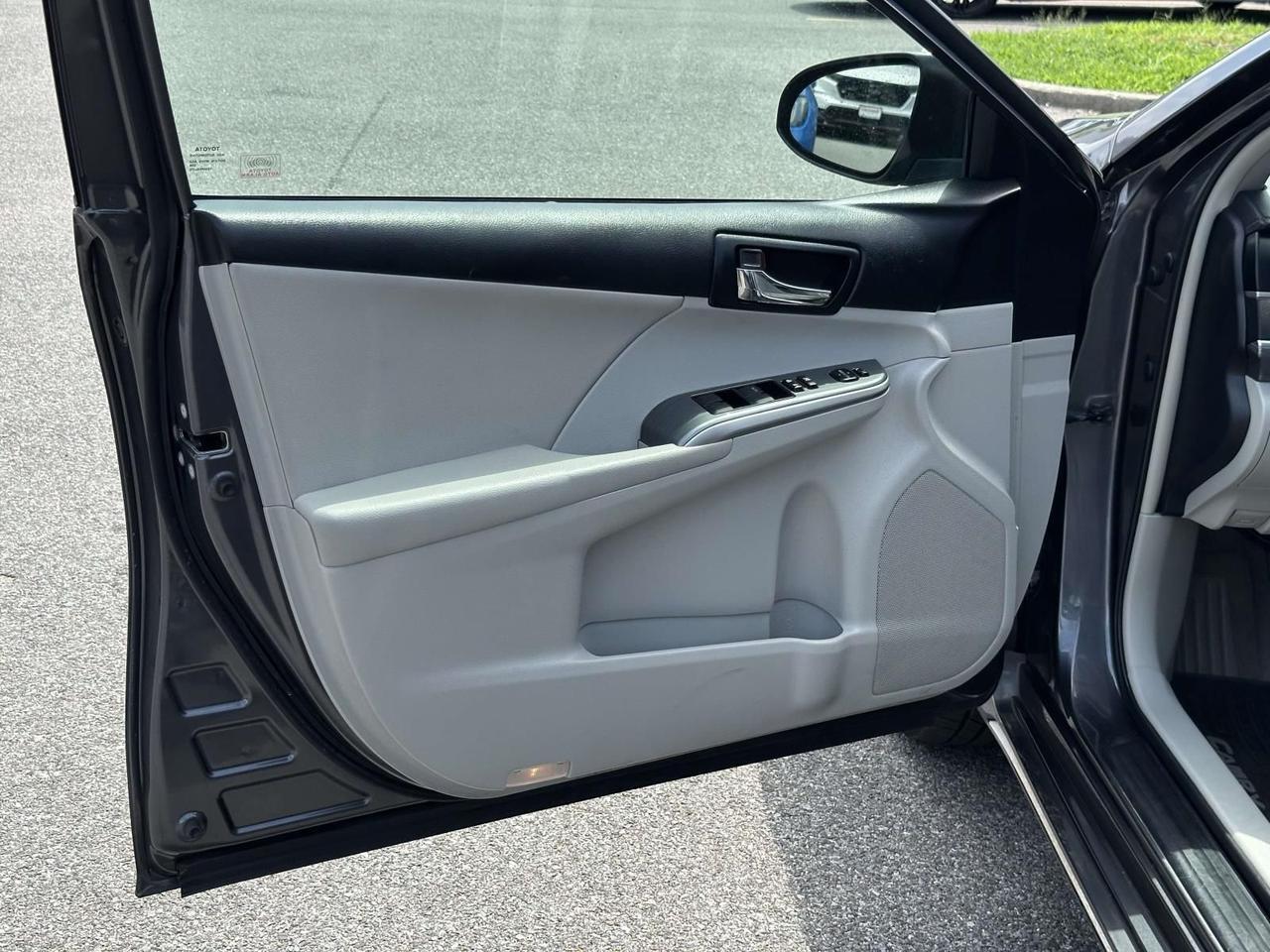 2014 Toyota Camry Hybrid XLE Alexandria VA