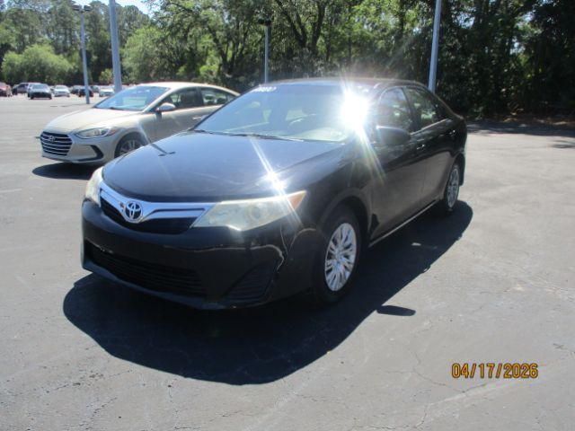 2014 Toyota Camry L | LE | XLE | SE | SE Sport