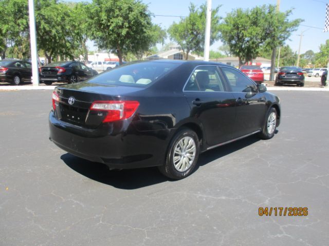 2014 Toyota Camry L | LE | XLE | SE | SE Sport