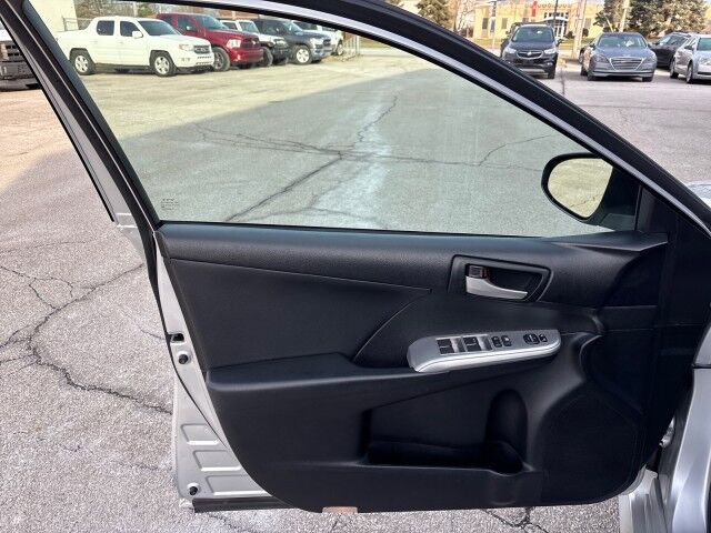 2014 Toyota Camry L Cleveland OH