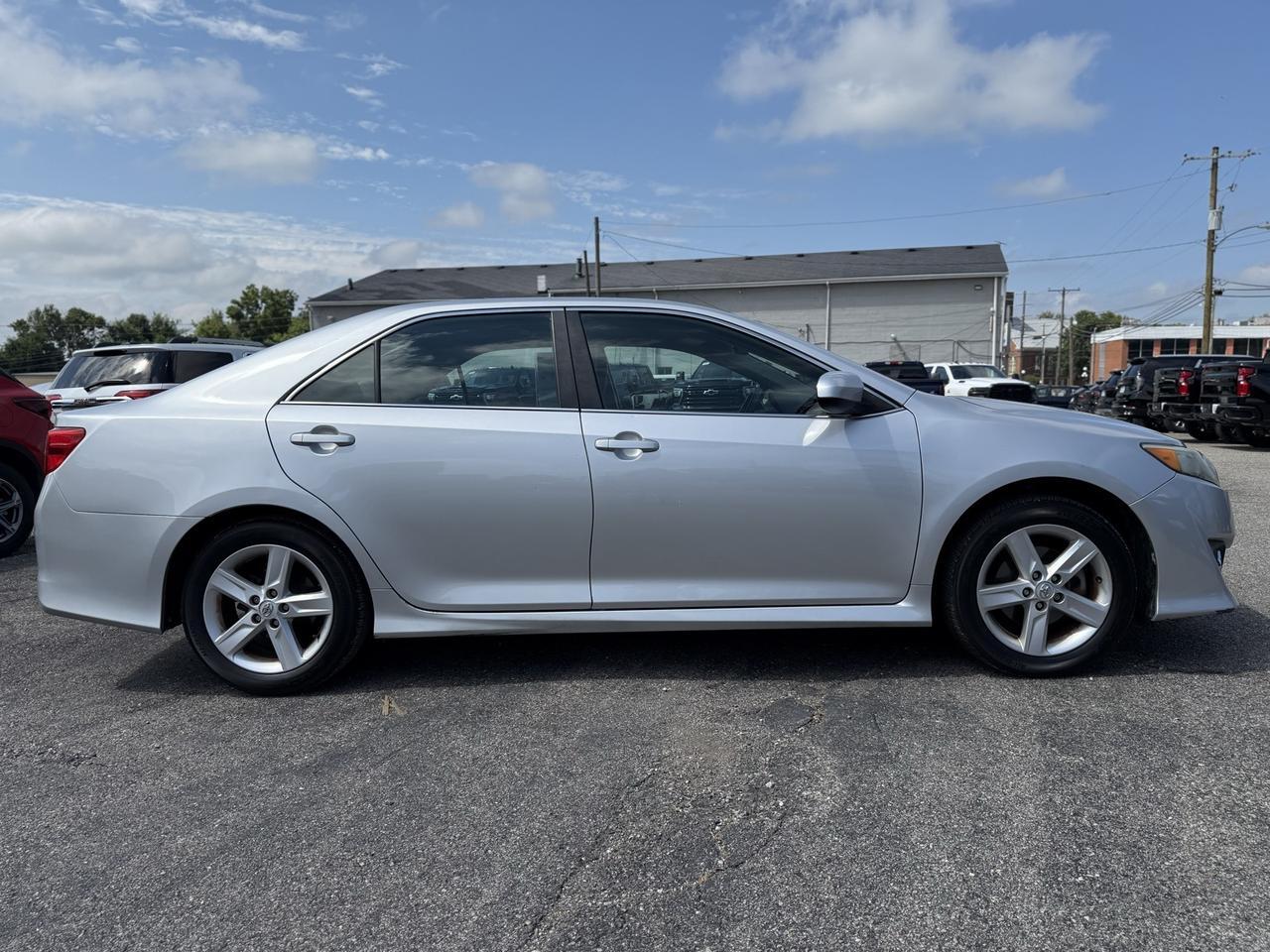 2014 Toyota Camry LE Crestwood KY