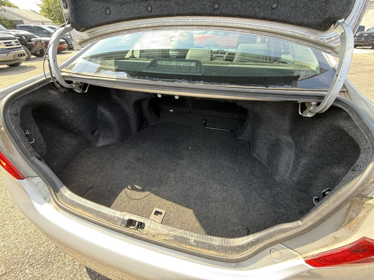 2014 Toyota Camry LE Crestwood KY