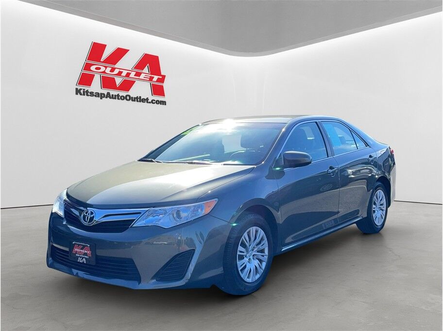 2014 Toyota Camry LE Sedan 4D Port Orchard WA