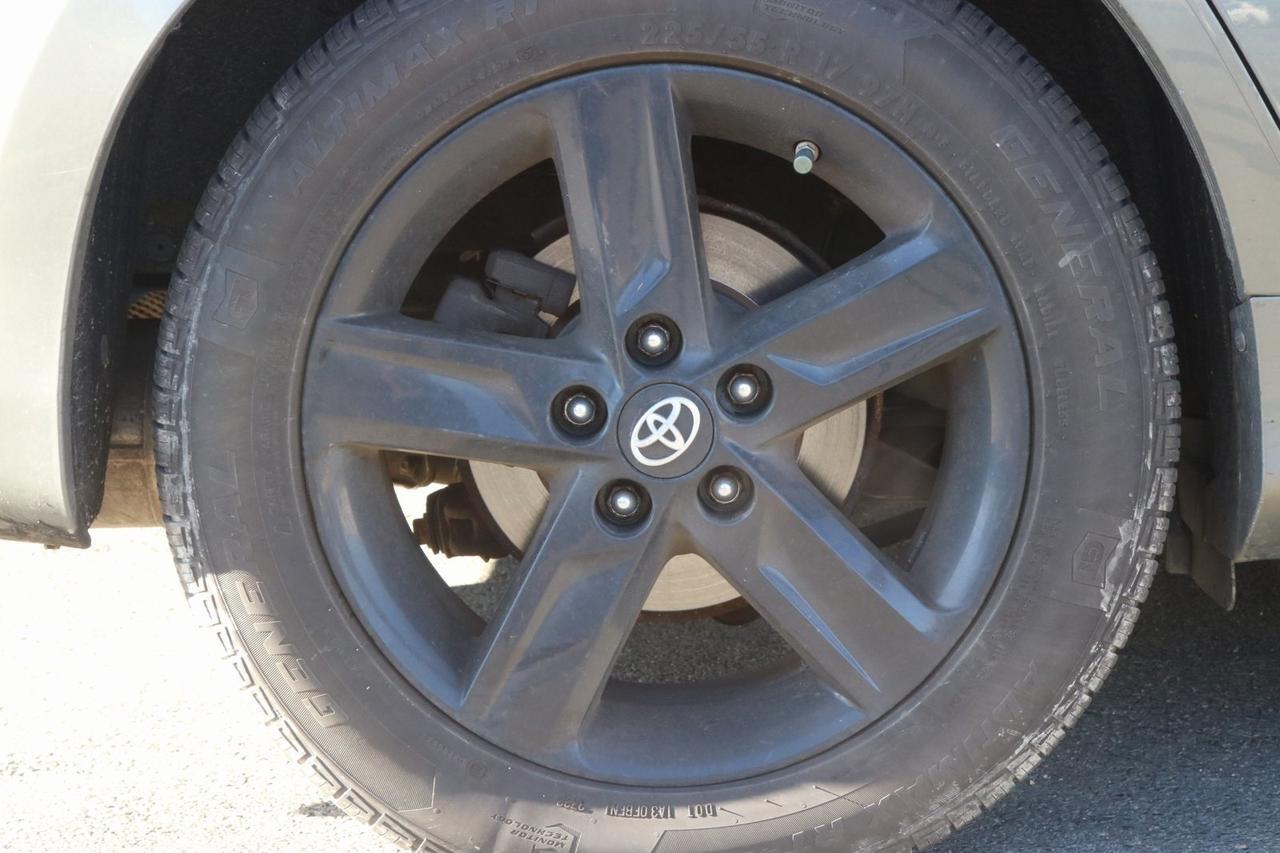 2014 Toyota Camry LE Fredericksburg VA