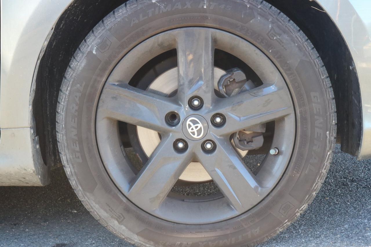 2014 Toyota Camry LE Fredericksburg VA