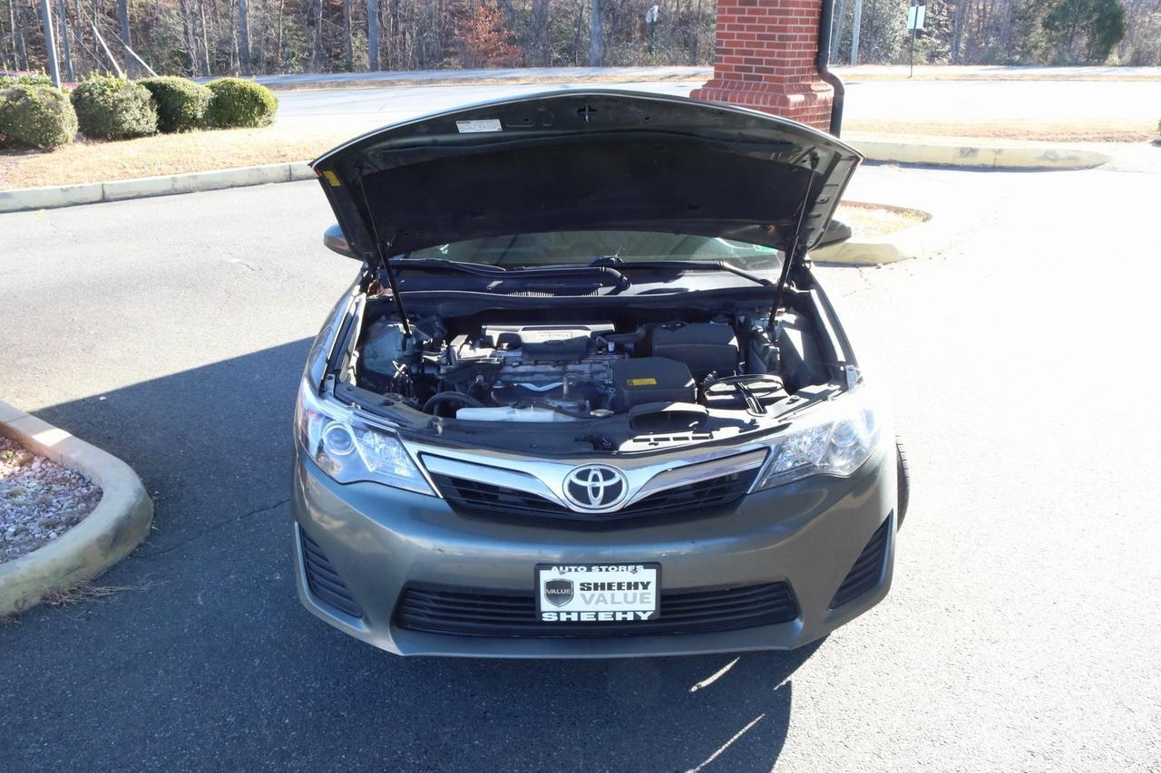 2014 Toyota Camry LE Fredericksburg VA