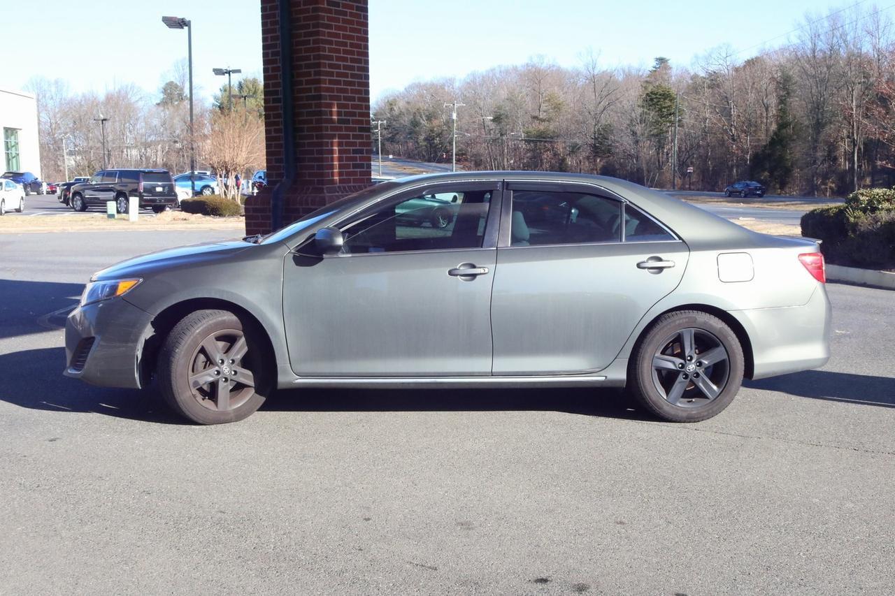 2014 Toyota Camry LE Fredericksburg VA