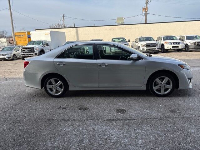 2014 Toyota Camry SE Cleveland OH