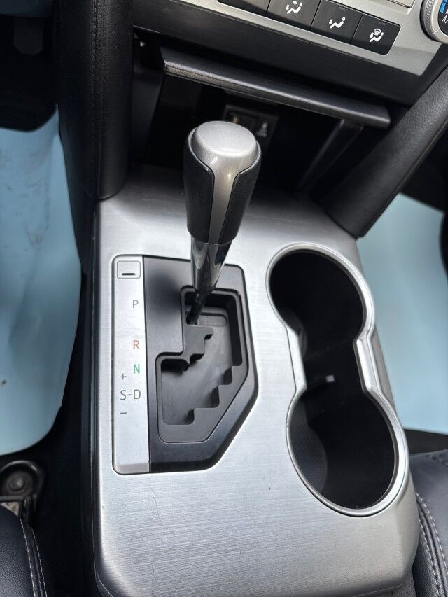2014 Toyota Camry SE Cleveland OH