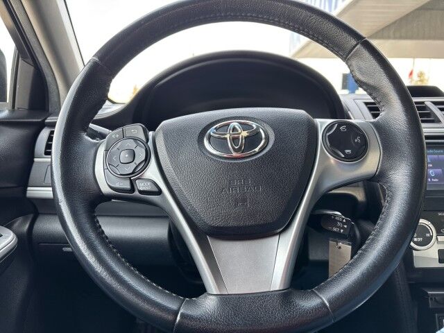 2014 Toyota Camry SE Cleveland OH