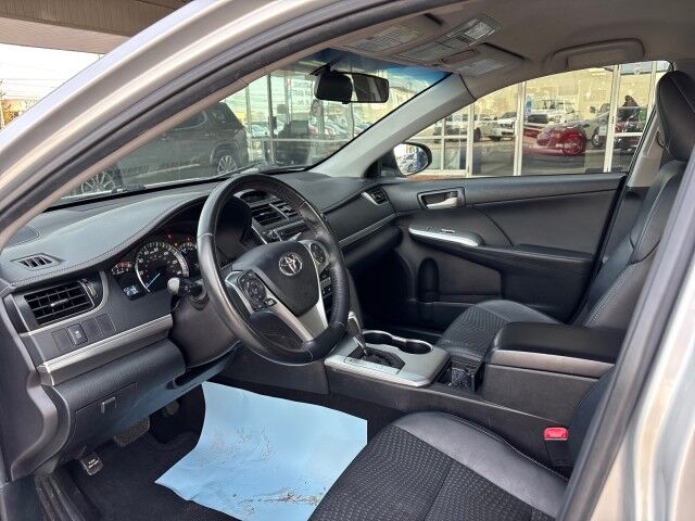 2014 Toyota Camry SE Cleveland OH