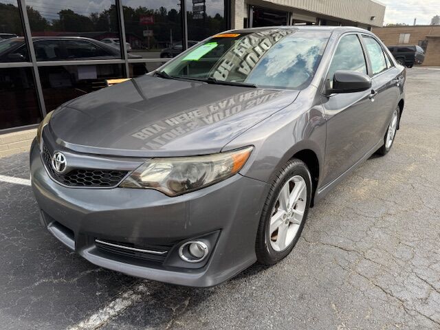 2014 Toyota Camry SE Greensboro NC