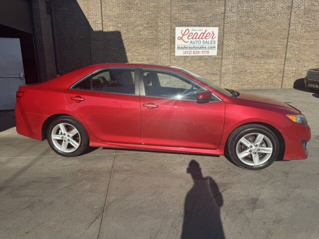 2014 Toyota Camry SE