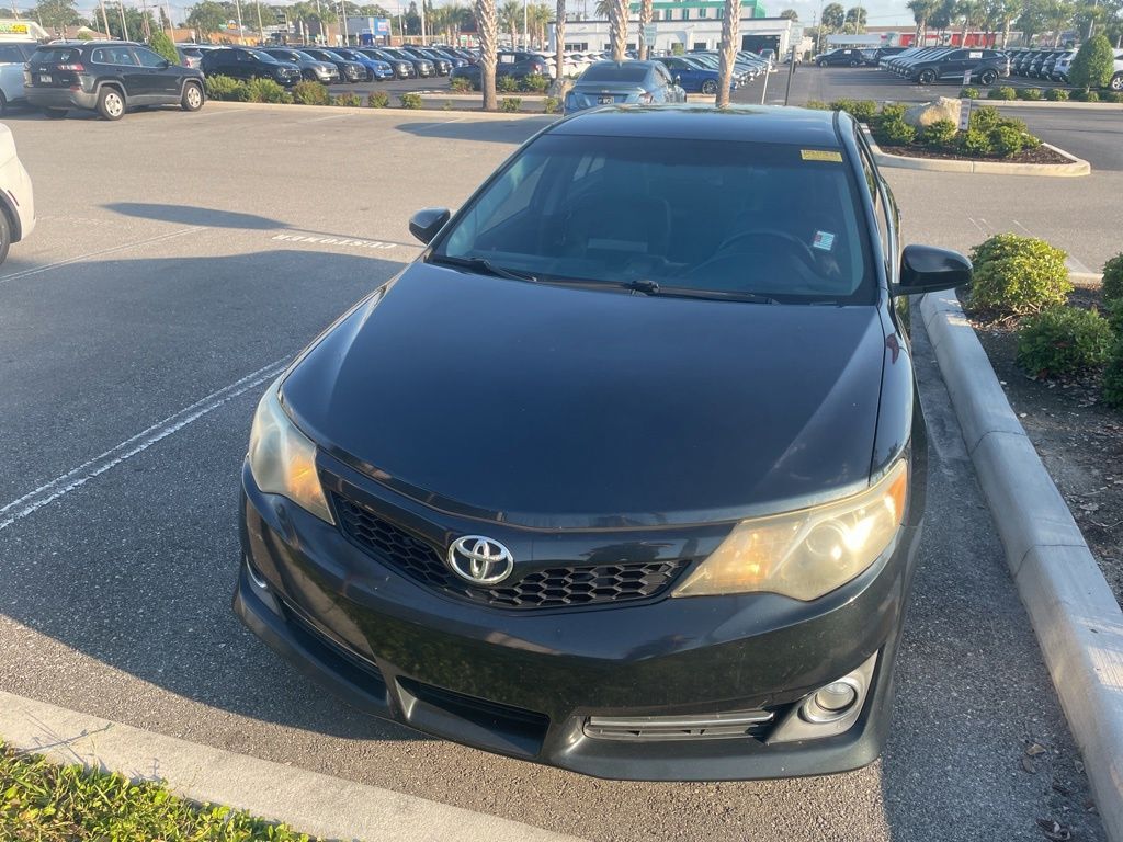 2014 Toyota Camry SE Oshkosh WI