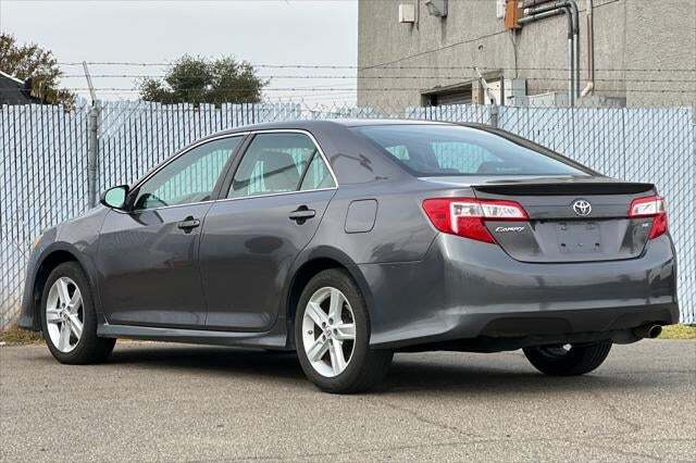 2014 Toyota Camry SE Roseville CA
