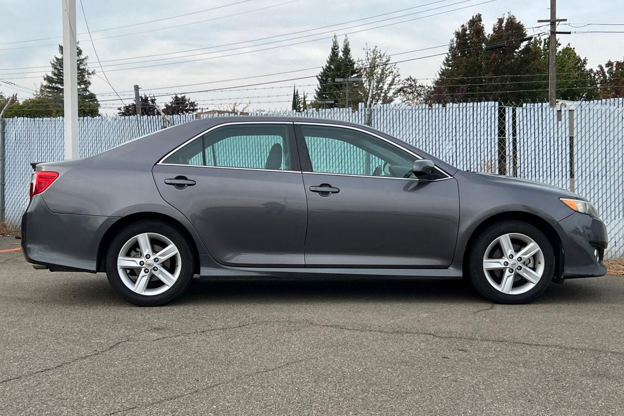 2014 Toyota Camry SE Roseville CA