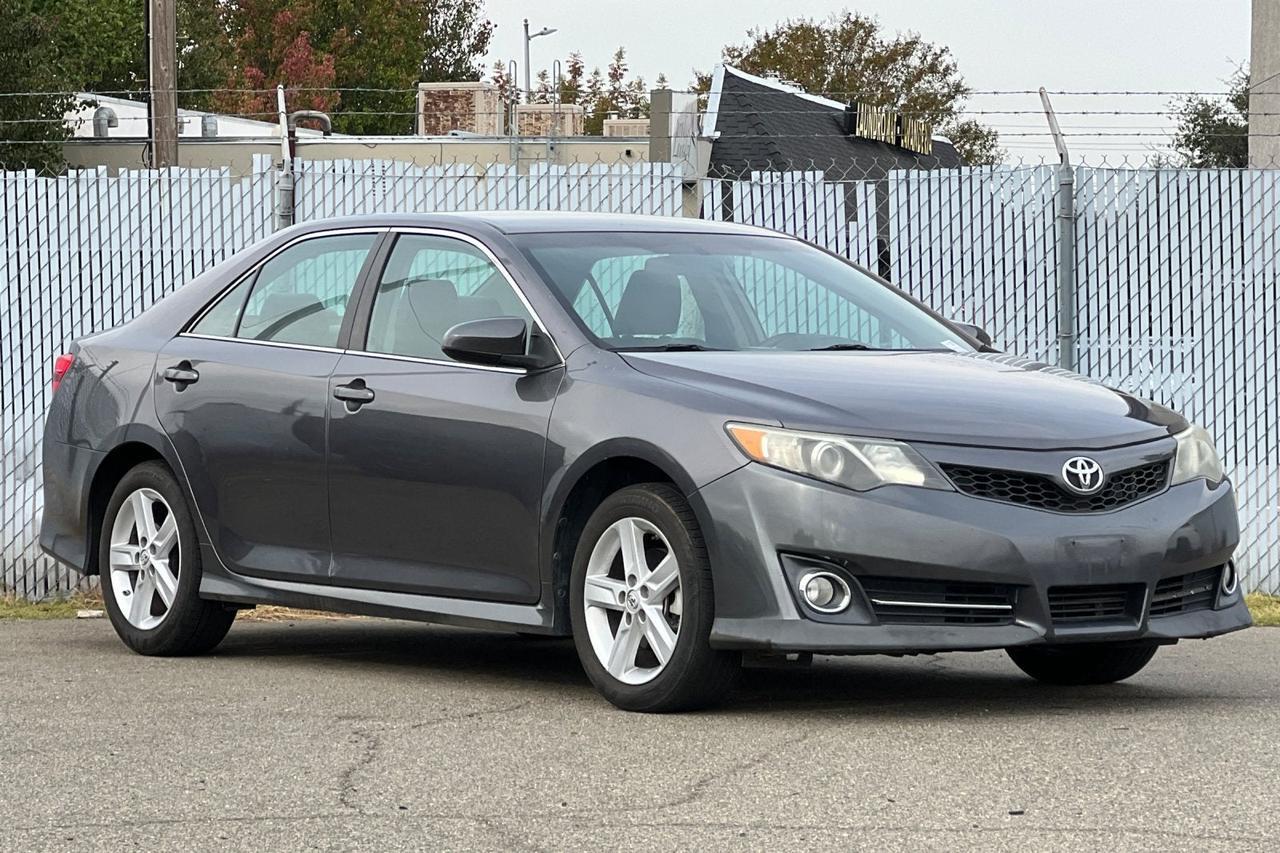 2014 Toyota Camry SE Roseville CA