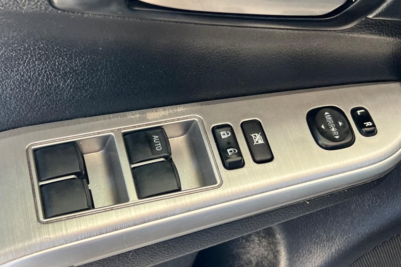 2014 Toyota Camry SE Roseville CA