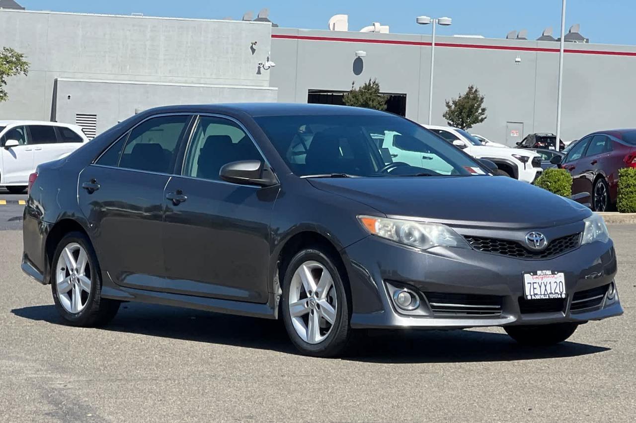 2014 Toyota Camry SE Roseville CA