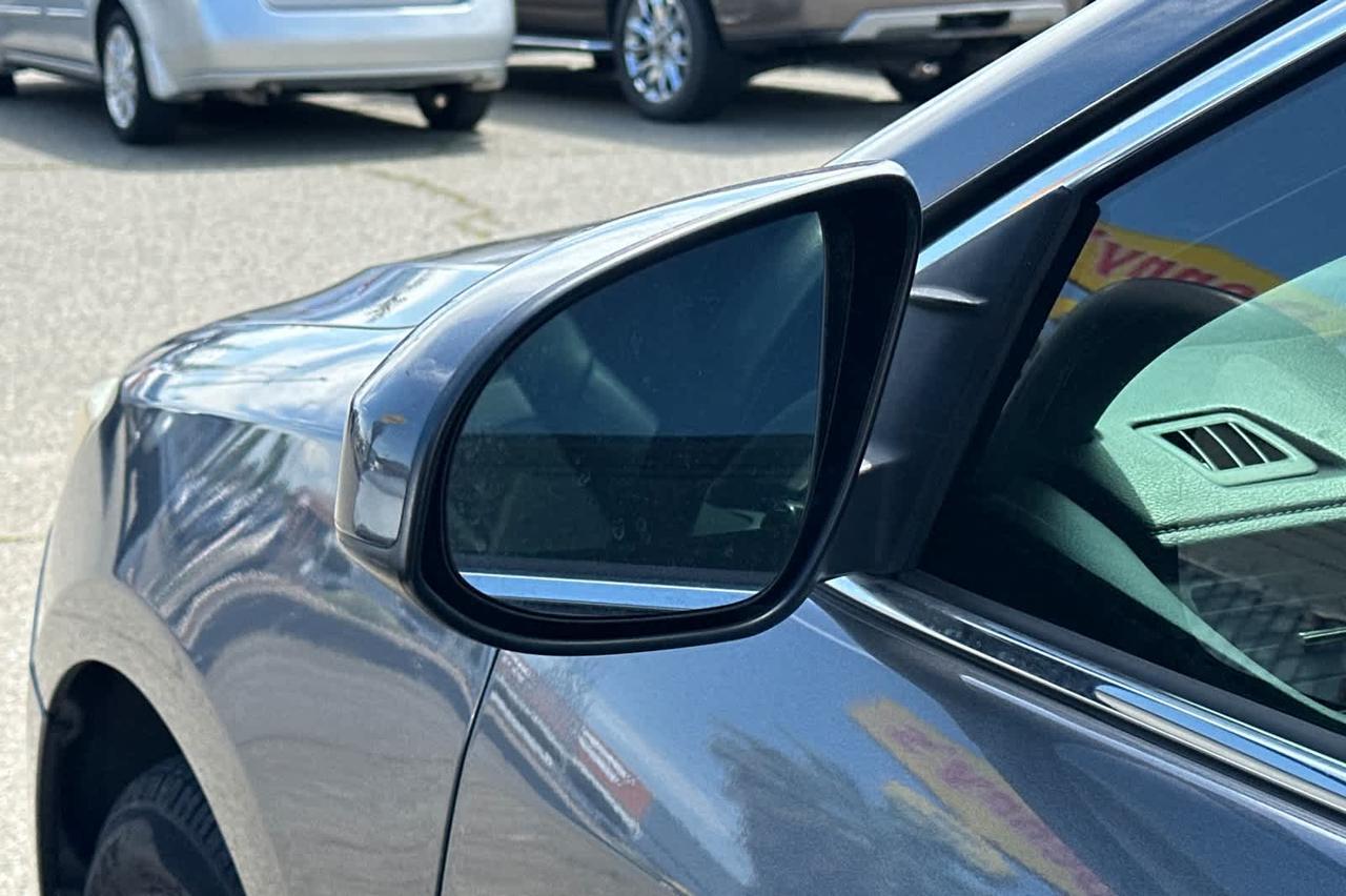 2014 Toyota Camry SE Roseville CA