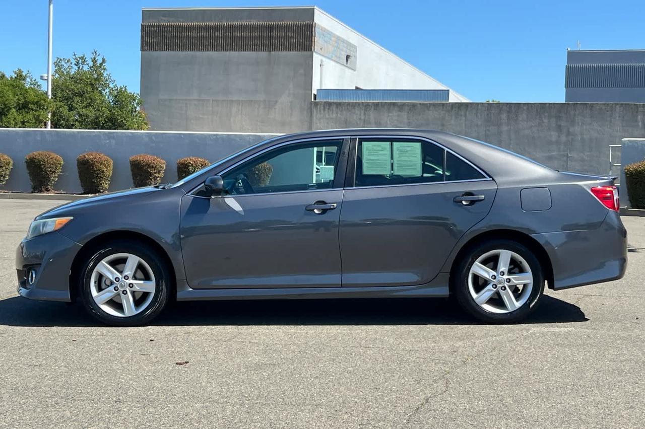 2014 Toyota Camry SE Roseville CA