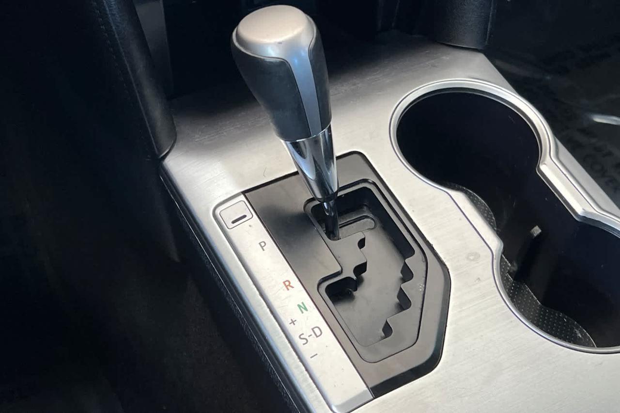 2014 Toyota Camry SE Roseville CA