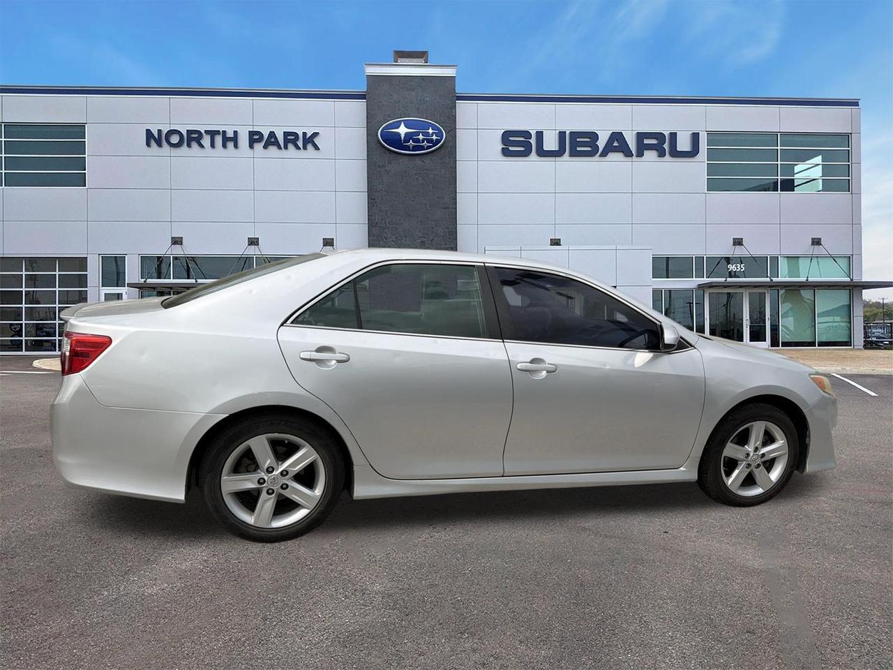 2014 Toyota Camry SE