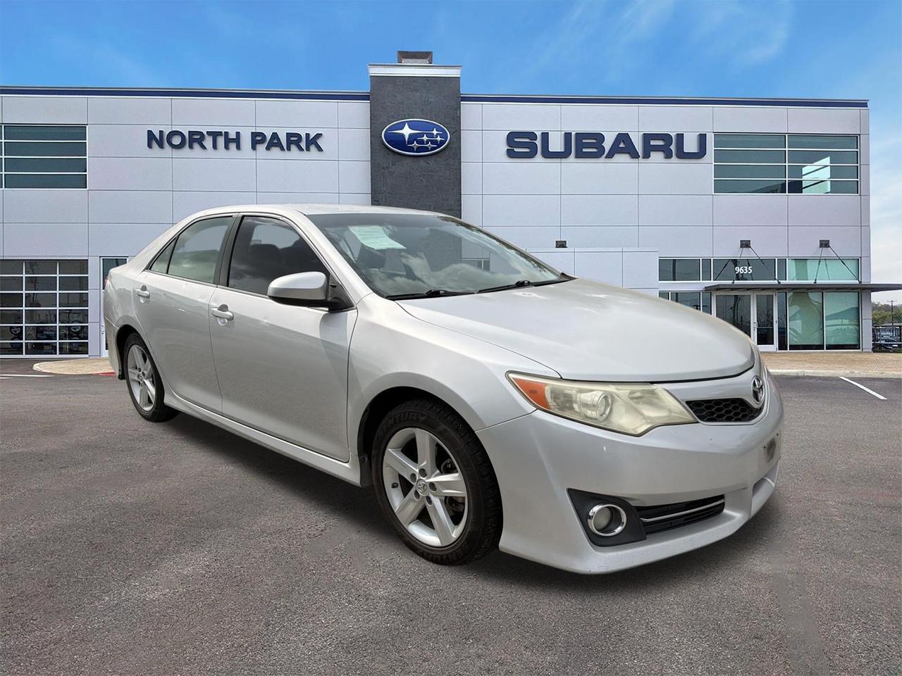 2014 Toyota Camry SE
