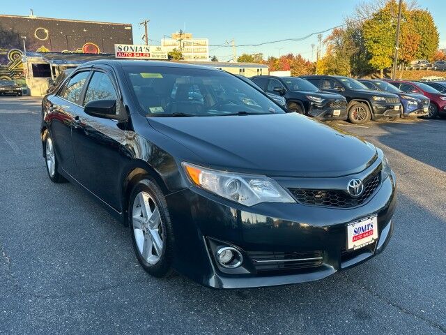 2014 Toyota Camry SE Worcester MA