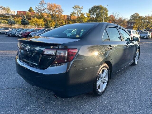 2014 Toyota Camry SE Worcester MA