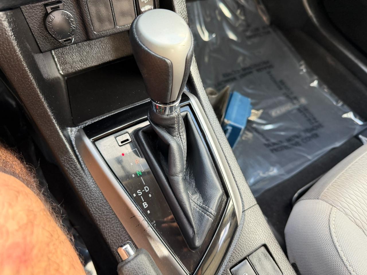 2014 Toyota Corolla 4dr Sdn CVT LE (Natl) Jacksonville FL