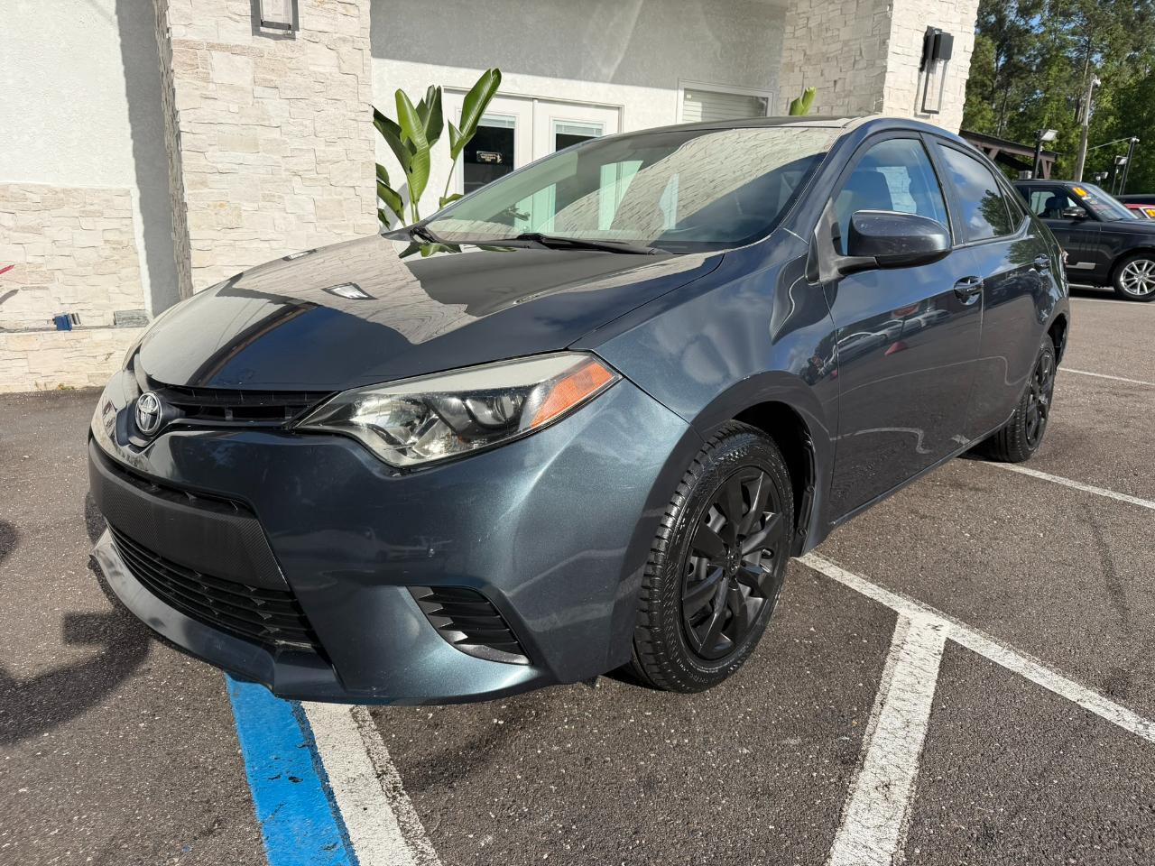2014 Toyota Corolla 4dr Sdn CVT LE (Natl)