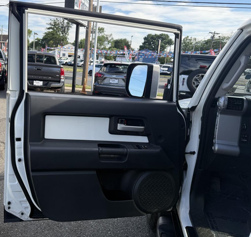 2014 Toyota FJ Cruiser Edison NJ