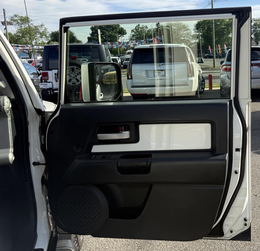 2014 Toyota FJ Cruiser Edison NJ