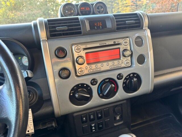 2014 Toyota FJ Cruiser Whitehall PA
