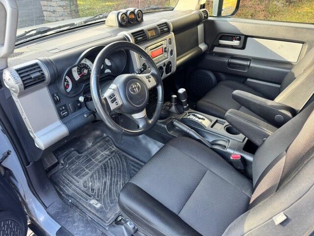 2014 Toyota FJ Cruiser Whitehall PA