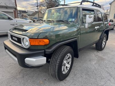 Toyota FJ Cruiser  2014