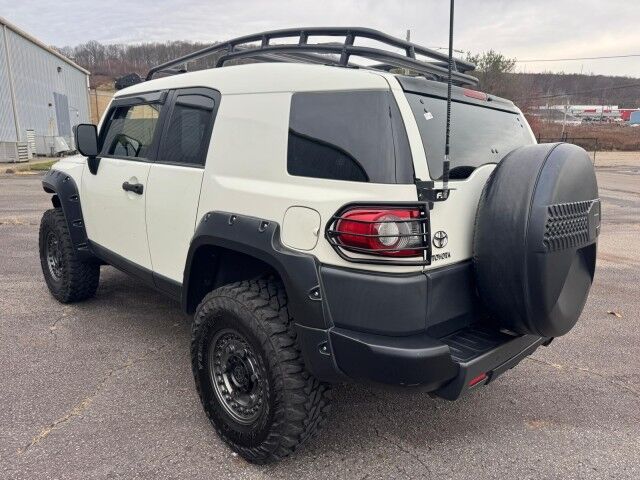 2014 Toyota FJ Cruiser  Whitehall PA