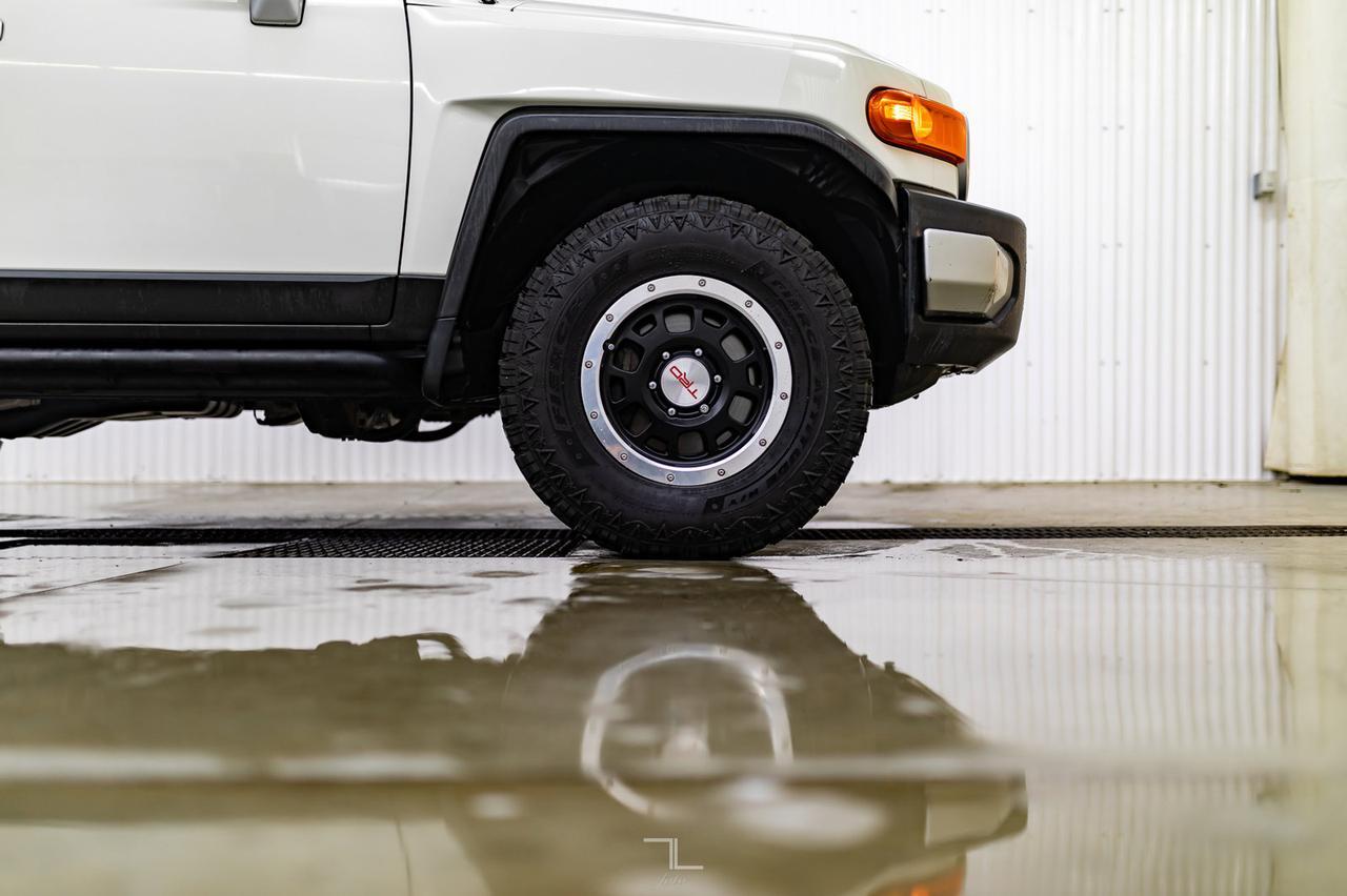 2014 Toyota FJ Cruiser 4x4 Manual BCam Red Deer AB