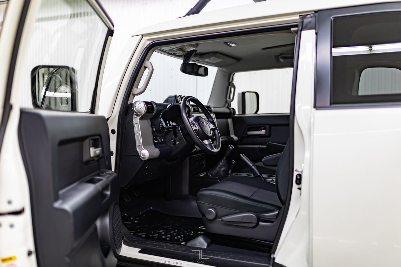 2014 Toyota FJ Cruiser 4x4 Manual BCam Red Deer AB