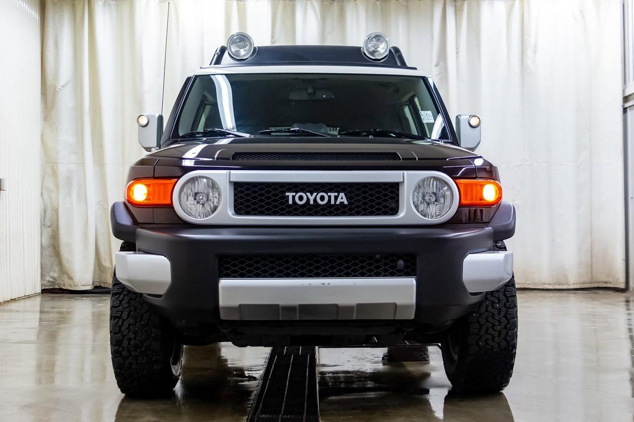 2014 Toyota FJ Cruiser 4x4 Off-Road BCam Red Deer AB